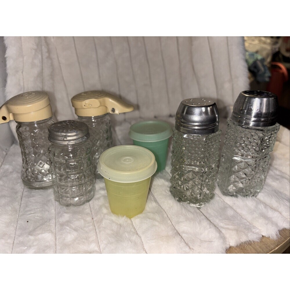 Vintage salt & pepper Shaker Lot Anchor Hocking Wexford, Daniell's, Tupperware